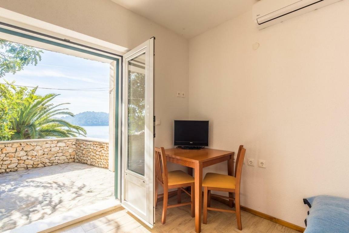 Pansion Mali Raj Apartment Govedari Exterior photo